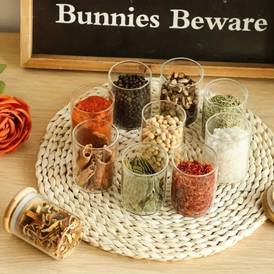 Set de 8 Pots à Épices en Verre avec Support Rotatif en Bambou – Élégant, Compact et Pratique - Image 4